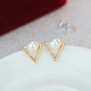 SO PRETTY creamy PEARL 14k gold fill Triangles